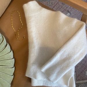 & Other Stories Soft Cream Cropped Sweater